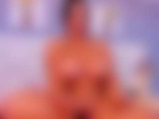 VALERY DUGLASS's Live Sex Cam Show