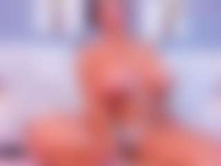 VALERY DUGLASS's Live Sex Cam Show