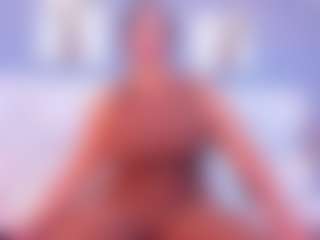 VALERY DUGLASS's Live Sex Cam Show