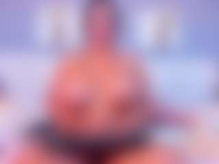 VALERY DUGLASS's Live Sex Cam Show