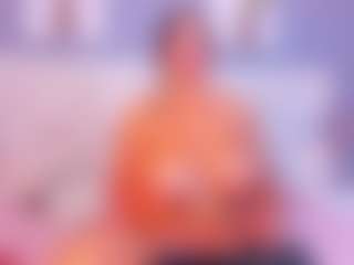 VALERY DUGLASS's Live Sex Cam Show