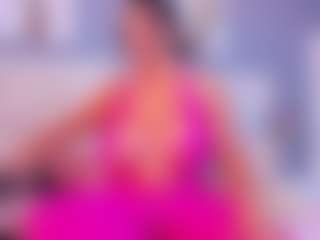VALERY DUGLASS's Live Sex Cam Show