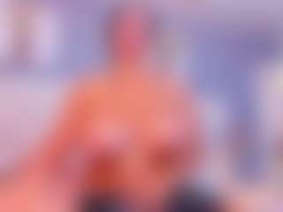 VALERY DUGLASS's Live Sex Cam Show