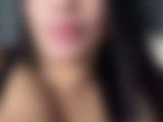 VALERY DUGLASS's Live Sex Cam Show
