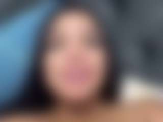 VALERY DUGLASS's Live Sex Cam Show