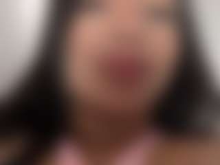VALERY DUGLASS's Live Sex Cam Show