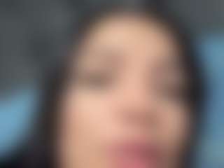 VALERY DUGLASS's Live Sex Cam Show