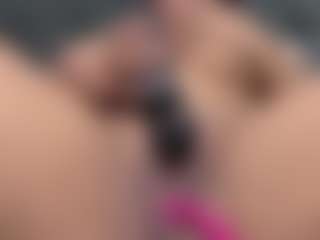 VALERY DUGLASS's Live Sex Cam Show