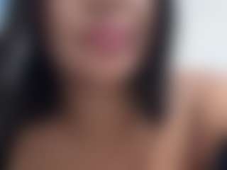 VALERY DUGLASS's Live Sex Cam Show