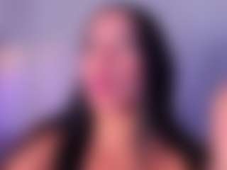 VALERY DUGLASS's Live Sex Cam Show