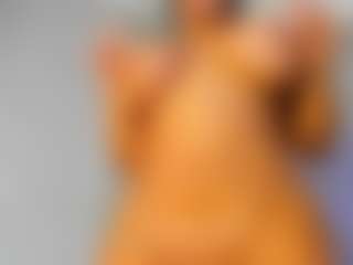 VALERY DUGLASS's Live Sex Cam Show