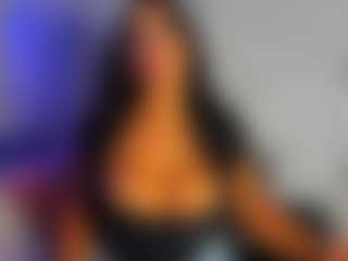 VALERY DUGLASS's Live Sex Cam Show
