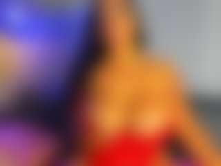 VALERY DUGLASS's Live Sex Cam Show