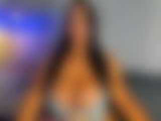 VALERY DUGLASS's Live Sex Cam Show