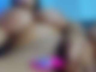 VALERY DUGLASS's Live Sex Cam Show