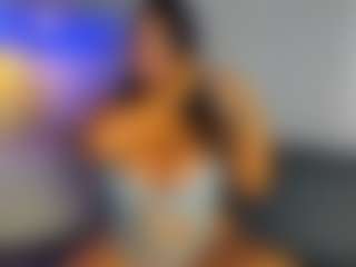 VALERY DUGLASS's Live Sex Cam Show