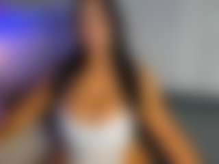 Live cam show with VALERY DUGLASS - Curvy on Dolls Live