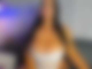 VALERY DUGLASS's Live Sex Cam Show