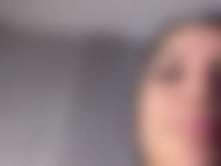 VALERY DUGLASS's Live Sex Cam Show