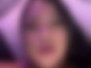 VALERY DUGLASS's Live Sex Cam Show