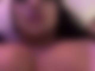 VALERY DUGLASS's Live Sex Cam Show