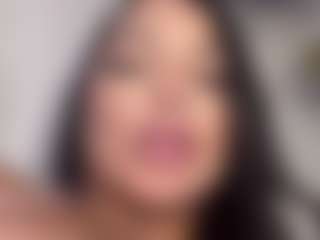 VALERY DUGLASS's Live Sex Cam Show