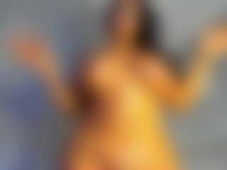 VALERY DUGLASS's Live Sex Cam Show