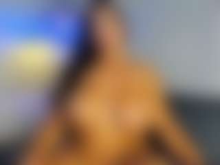 VALERY DUGLASS's Live Sex Cam Show