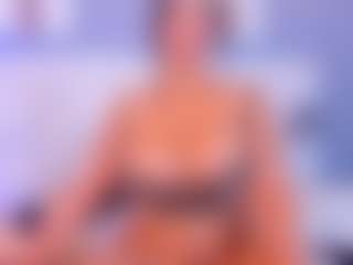 VALERY DUGLASS's Live Sex Cam Show