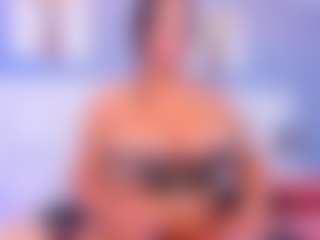 VALERY DUGLASS's Live Sex Cam Show