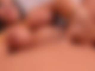 VALERY DUGLASS's Live Sex Cam Show