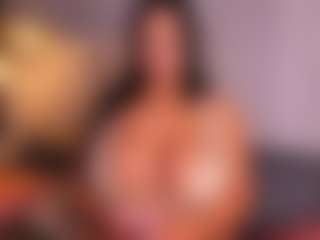 VALERY DUGLASS's Live Sex Cam Show