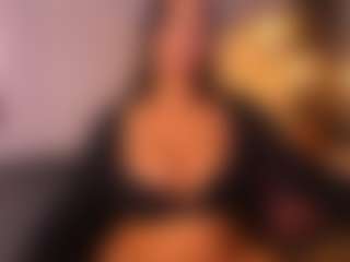 VALERY DUGLASS's Live Sex Cam Show