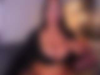 VALERY DUGLASS's Live Sex Cam Show