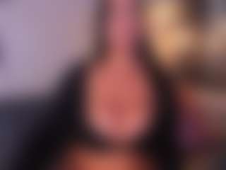 VALERY DUGLASS's Live Sex Cam Show