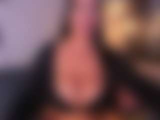 VALERY DUGLASS's Live Sex Cam Show