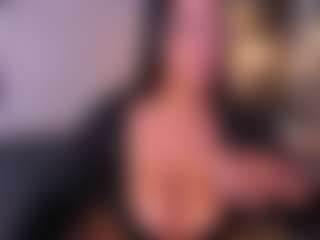 VALERY DUGLASS's Live Sex Cam Show