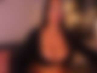VALERY DUGLASS's Live Sex Cam Show