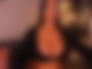 VALERY DUGLASS's Live Sex Cam Show