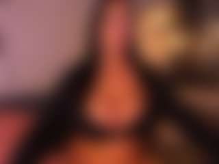 VALERY DUGLASS's Live Sex Cam Show