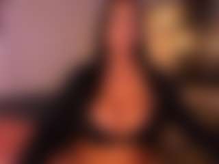 VALERY DUGLASS's Live Sex Cam Show