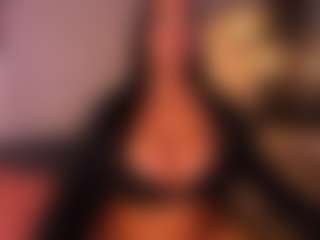 VALERY DUGLASS's Live Sex Cam Show