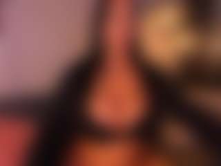 VALERY DUGLASS's Live Sex Cam Show