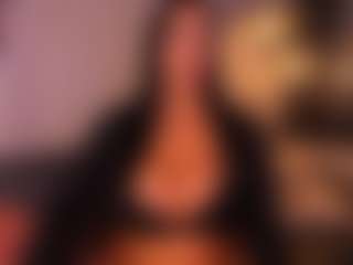 VALERY DUGLASS's Live Sex Cam Show