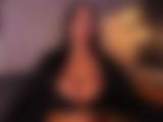 VALERY DUGLASS's Live Sex Cam Show