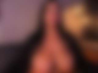VALERY DUGLASS's Live Sex Cam Show