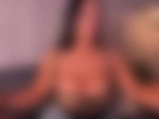 VALERY DUGLASS's Live Sex Cam Show