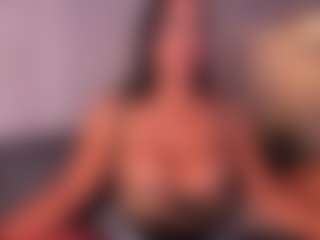 VALERY DUGLASS's Live Sex Cam Show