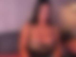VALERY DUGLASS's Live Sex Cam Show