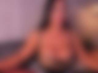 VALERY DUGLASS's Live Sex Cam Show